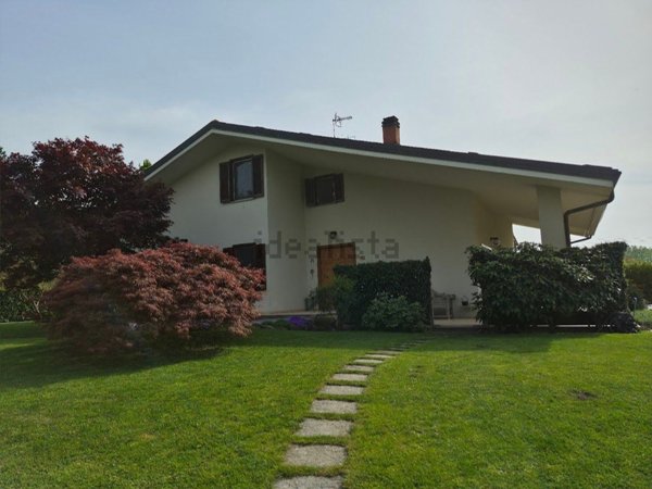 casa indipendente in vendita a Roppolo