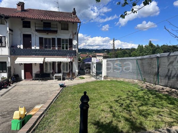casa indipendente in vendita a Roppolo in zona Morzano