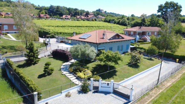 casa indipendente in vendita a Roppolo in zona Babò