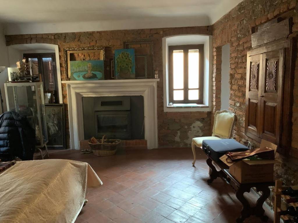 casa indipendente in vendita a Roppolo in zona Castello
