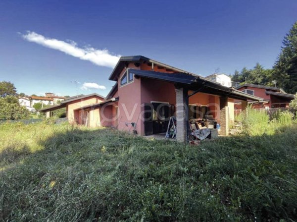 casa indipendente in vendita a Roppolo in zona Castello