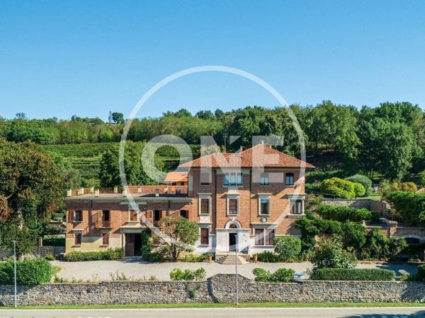 casa indipendente in vendita a Roppolo in zona Castello