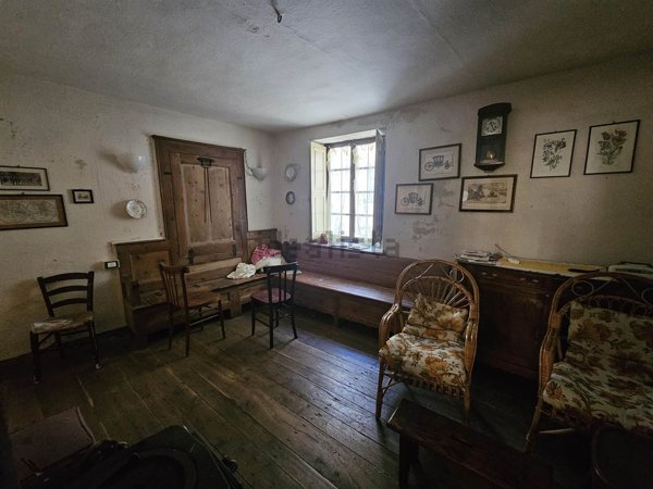 casa semindipendente in vendita a Rosazza