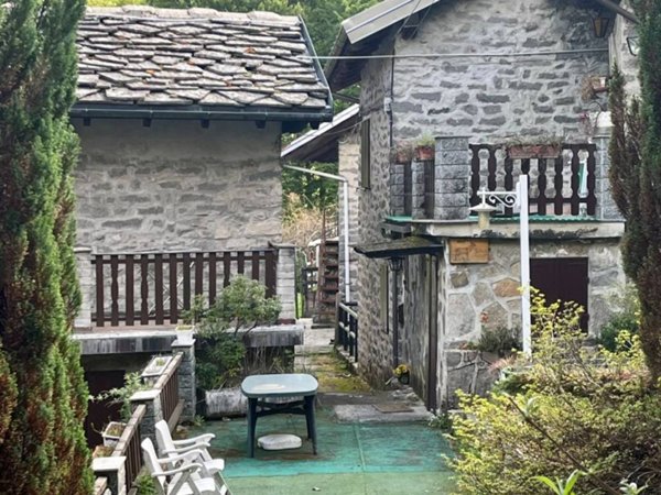quadrivano in vendita a Rosazza