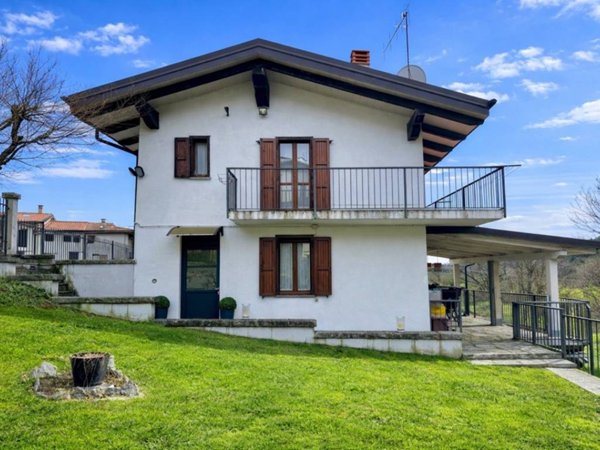 casa indipendente in vendita a Sagliano Micca