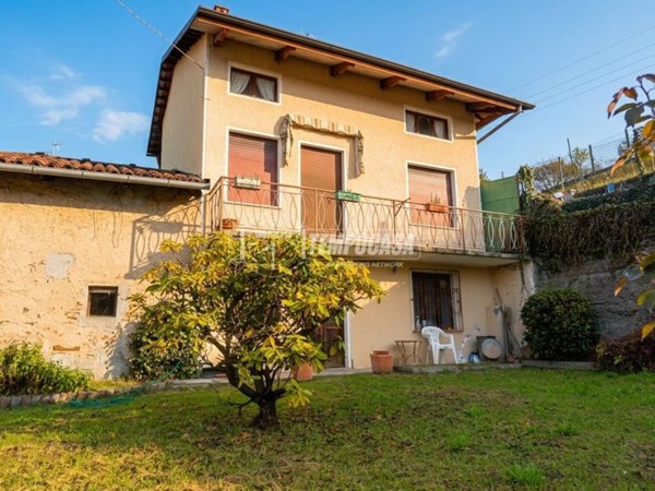 casa indipendente in vendita a Sala Biellese