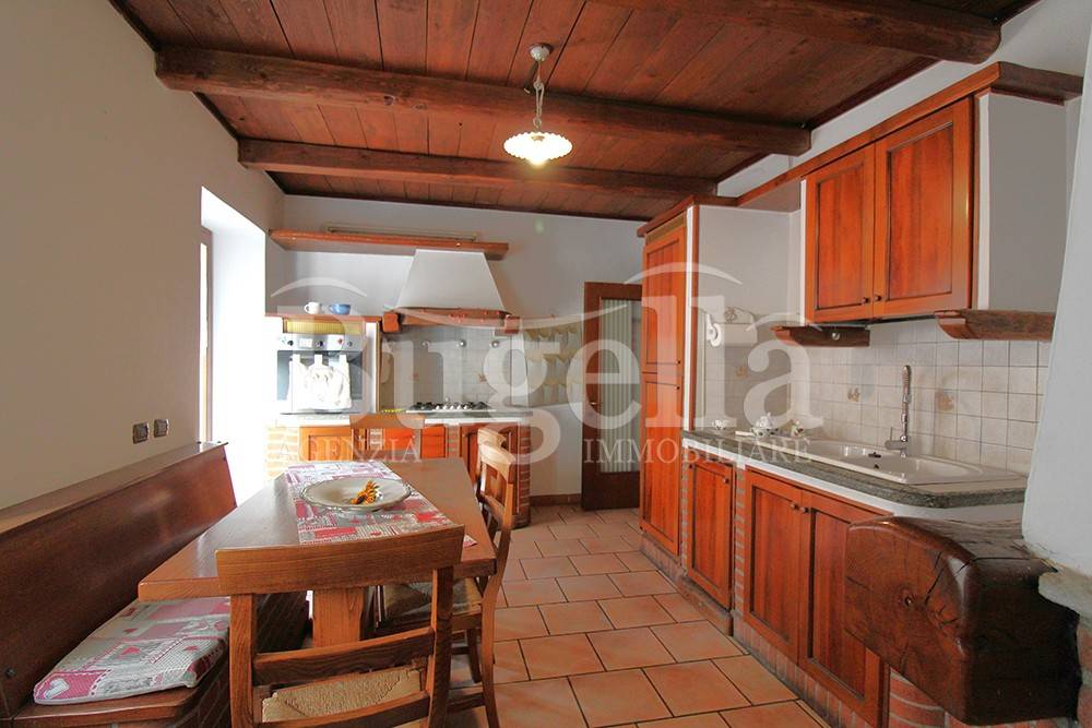 casa semindipendente in vendita a Salussola