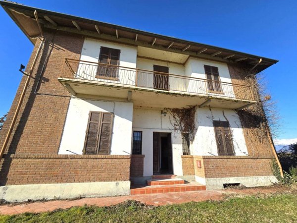casa indipendente in vendita a Salussola in zona Arro