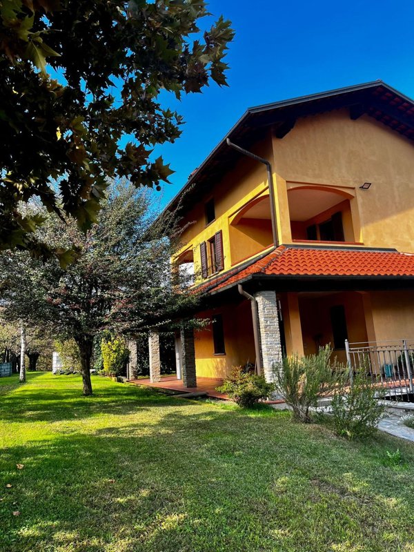casa indipendente in vendita a Salussola