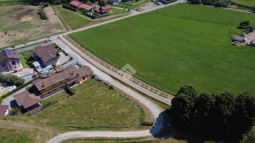 terreno edificabile in vendita a Salussola in zona San Secondo