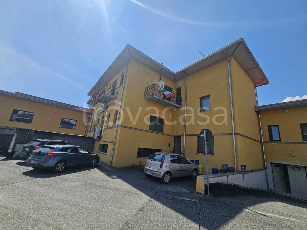 appartamento in vendita a Salussola in zona Vigellio