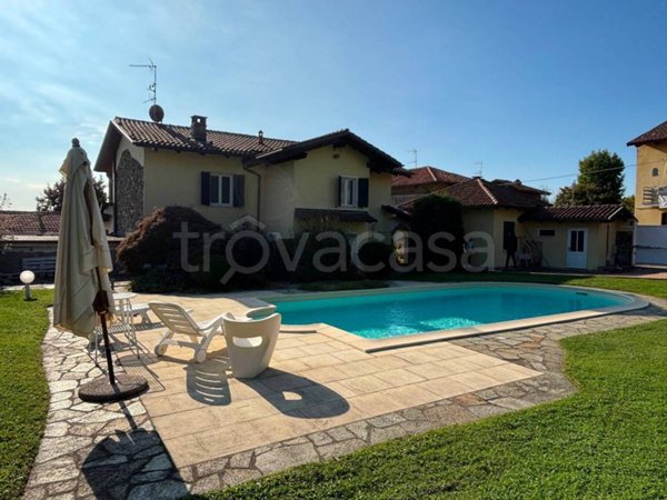 casa indipendente in vendita a Salussola