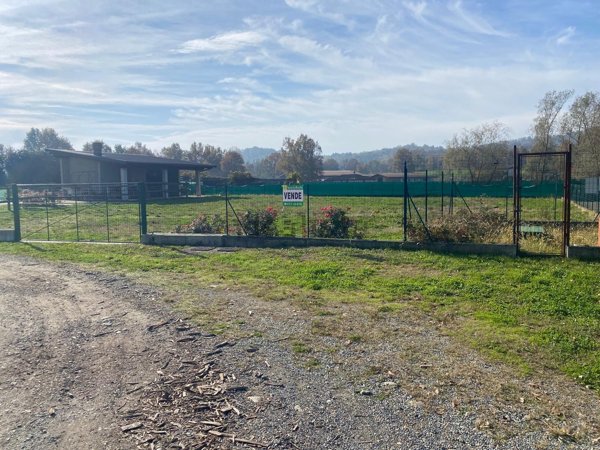 terreno edificabile in vendita a Salussola