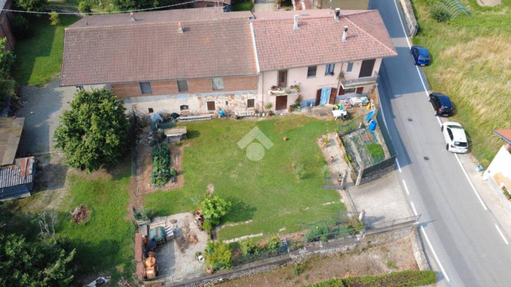 casa indipendente in vendita a Salussola in zona Vigellio