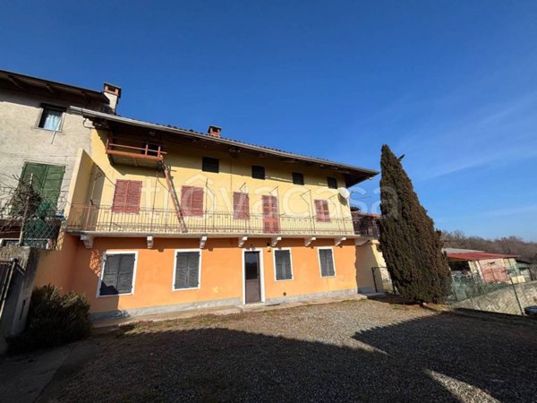 casa indipendente in vendita a Salussola in zona San Secondo