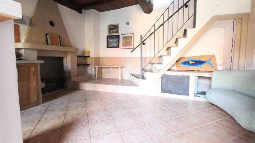 casa indipendente in vendita a Salussola in zona San Secondo