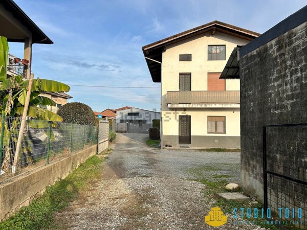 appartamento in vendita a Salussola in zona Vigellio