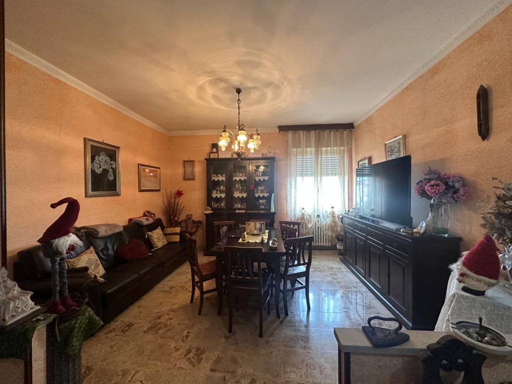 appartamento in vendita a Salussola in zona Vigellio