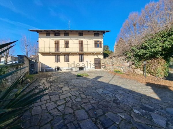 casa indipendente in vendita a Salussola in zona Vigellio