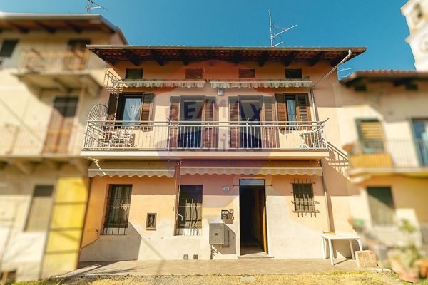 casa indipendente in vendita a Salussola in zona Vigellio