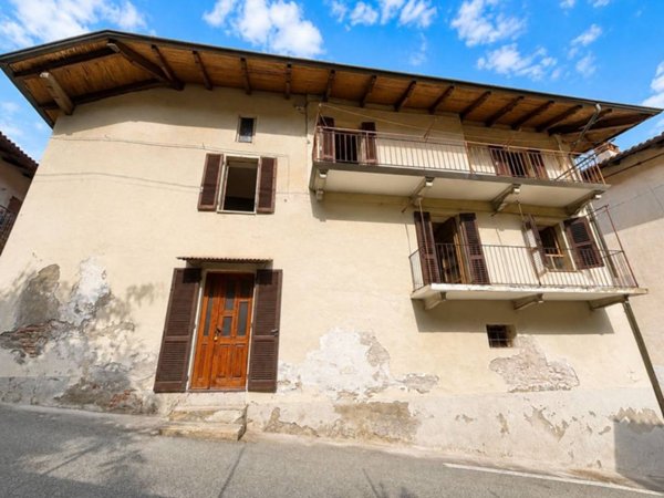 casa indipendente in vendita a Salussola