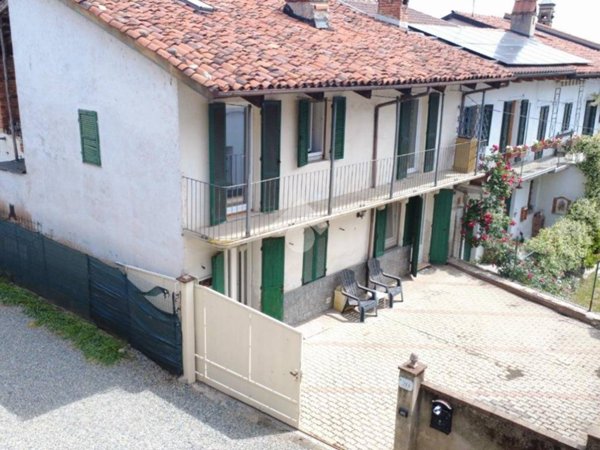 casa semindipendente in vendita a Salussola in zona San Secondo