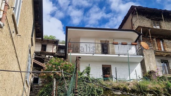 casa indipendente in vendita a Salussola