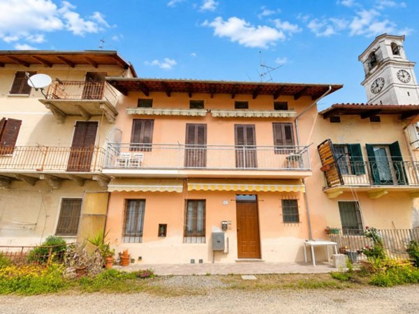 casa indipendente in vendita a Salussola in zona Vigellio