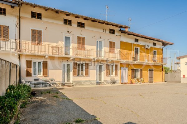 casa indipendente in vendita a Salussola in zona Vigellio