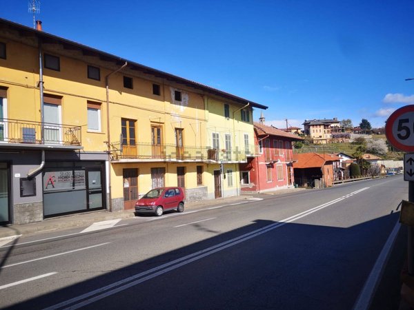 casa indipendente in vendita a Salussola in zona San Secondo