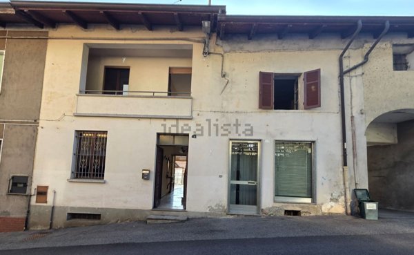 casa indipendente in vendita a Salussola in zona Vigellio