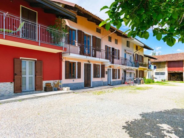casa indipendente in vendita a Sandigliano