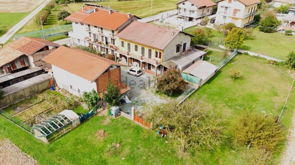 casa indipendente in vendita a Sandigliano