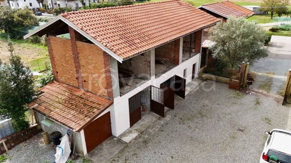 locale commerciale in vendita a Sandigliano