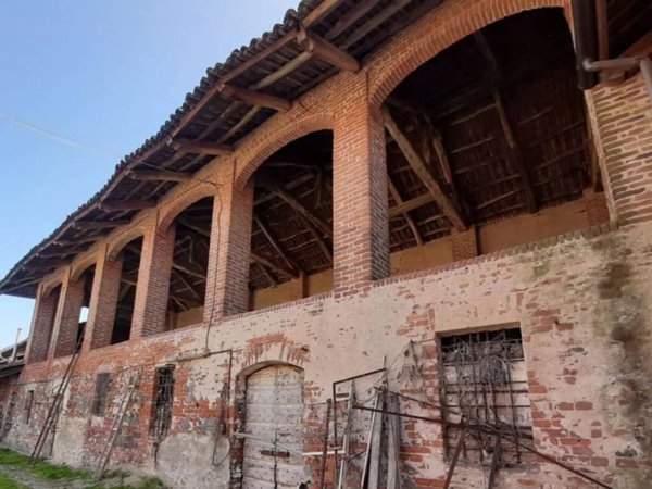 casale in vendita a Sandigliano