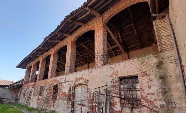 casale in vendita a Sandigliano