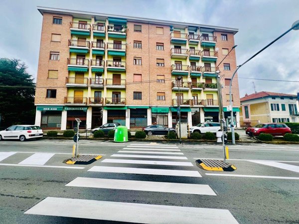 locale commerciale in vendita a Sandigliano