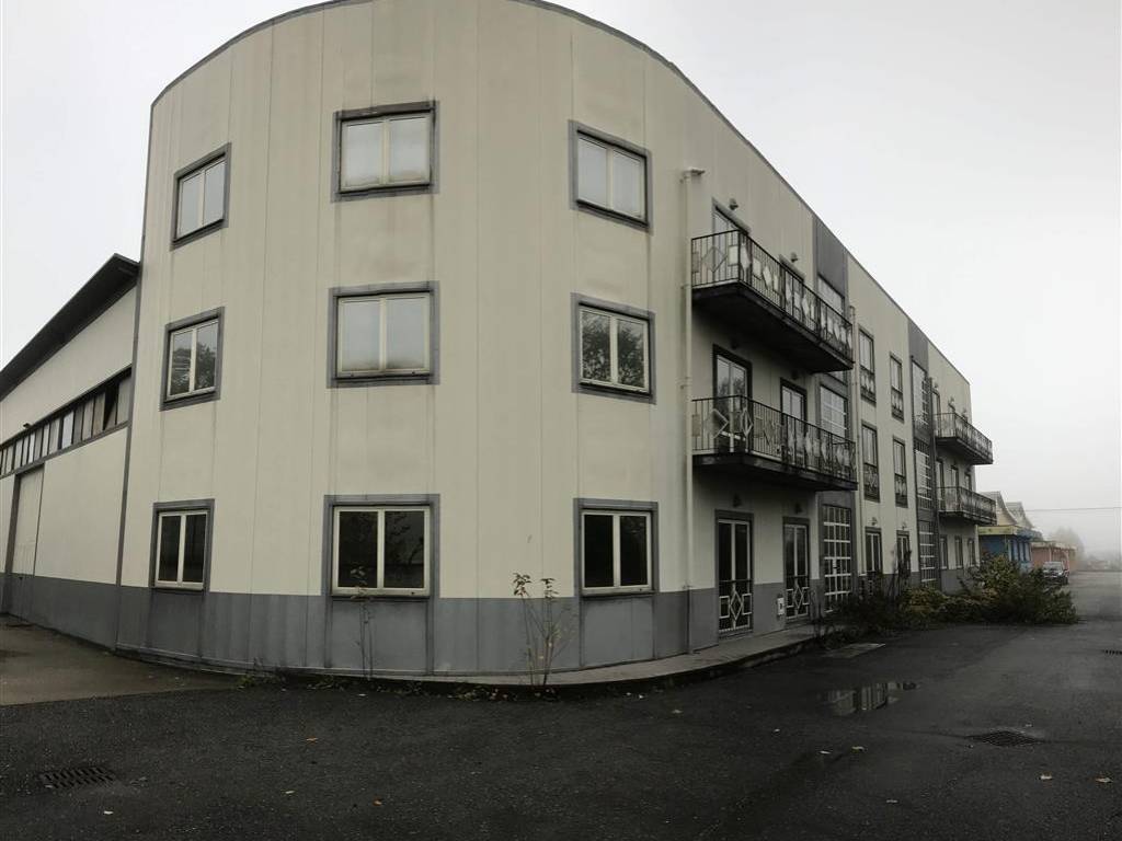 locale commerciale in vendita a Sandigliano