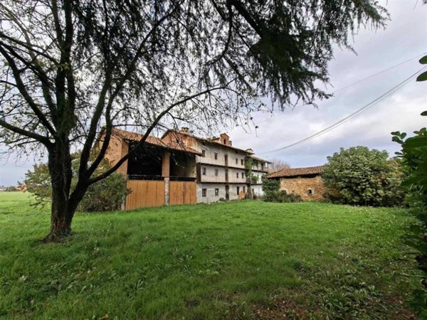 casale in vendita a Sandigliano