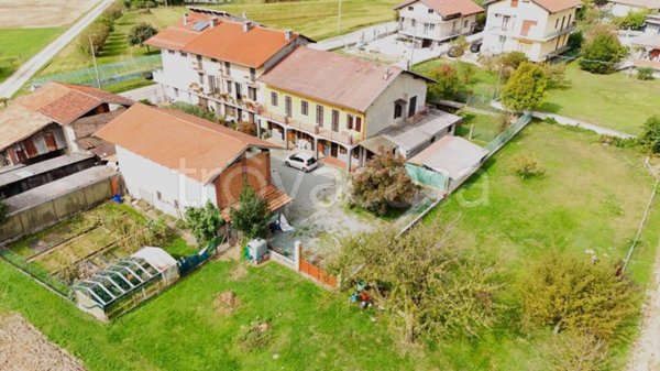 casa indipendente in vendita a Sandigliano