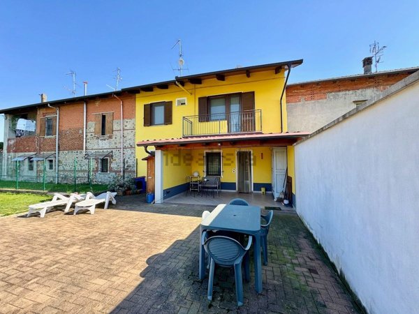 casa indipendente in vendita a Sandigliano