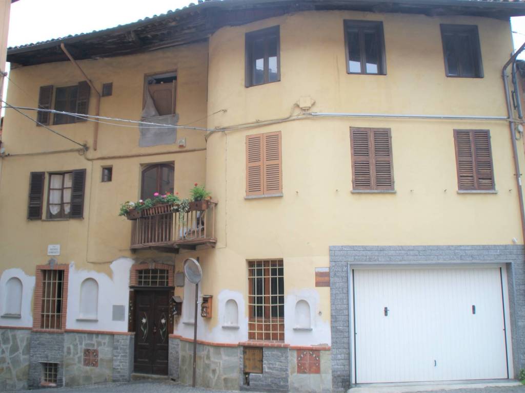 casa indipendente in vendita a Sordevolo
