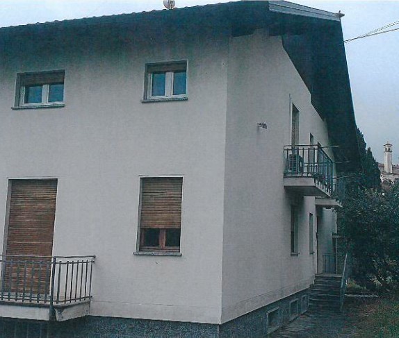 casa indipendente in vendita a Sordevolo