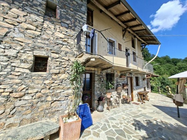 casa indipendente in vendita a Sordevolo