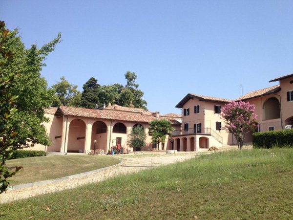 casa indipendente in vendita ad Alfiano Natta in zona Cardona