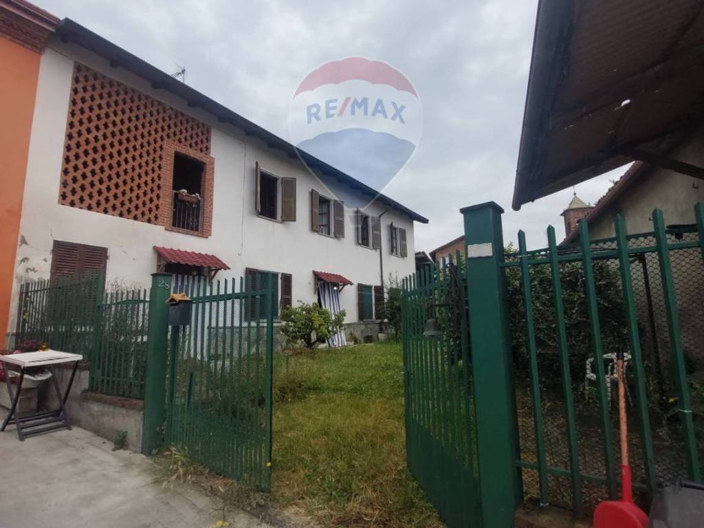 casa indipendente in vendita ad Alfiano Natta in zona Sanico