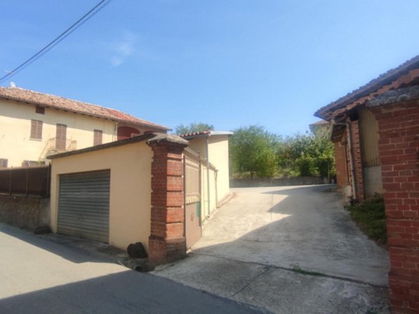 casa indipendente in vendita ad Alfiano Natta in zona Sanico