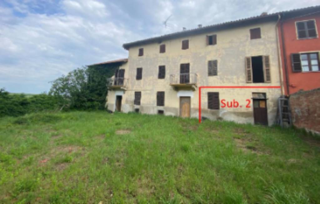 appartamento in vendita ad Alfiano Natta in zona Casarello