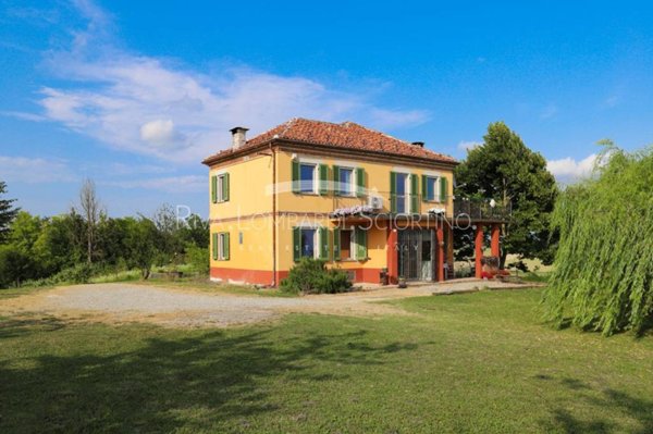 casa indipendente in vendita ad Alfiano Natta