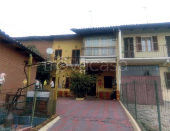 casa indipendente in vendita ad Alfiano Natta in zona Cardona